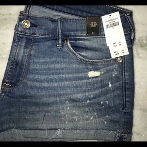 Low rise denim shorts.